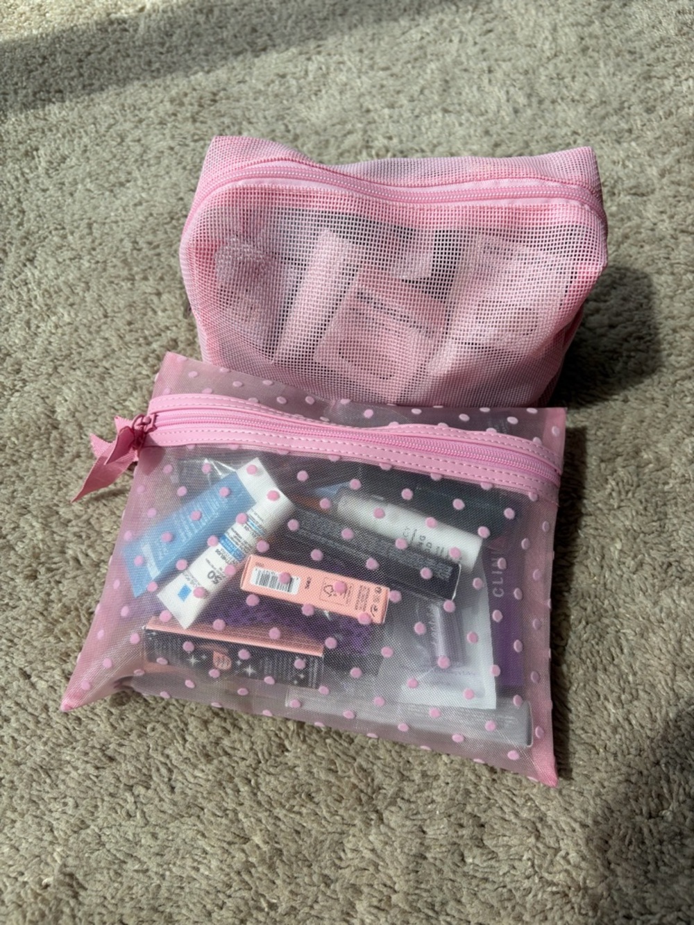 Assorted Beauty & Skincare Sample Lot With Pink Makeup Pouches - Picture 10 of 10